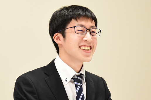 教授×学生 対談