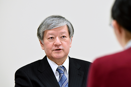教授×学生 対談