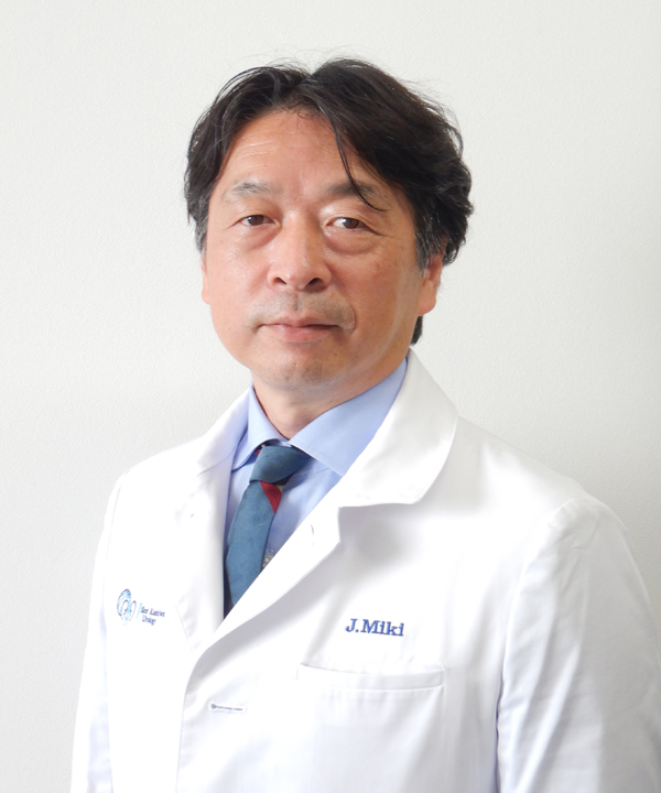 診療部長　三木 淳